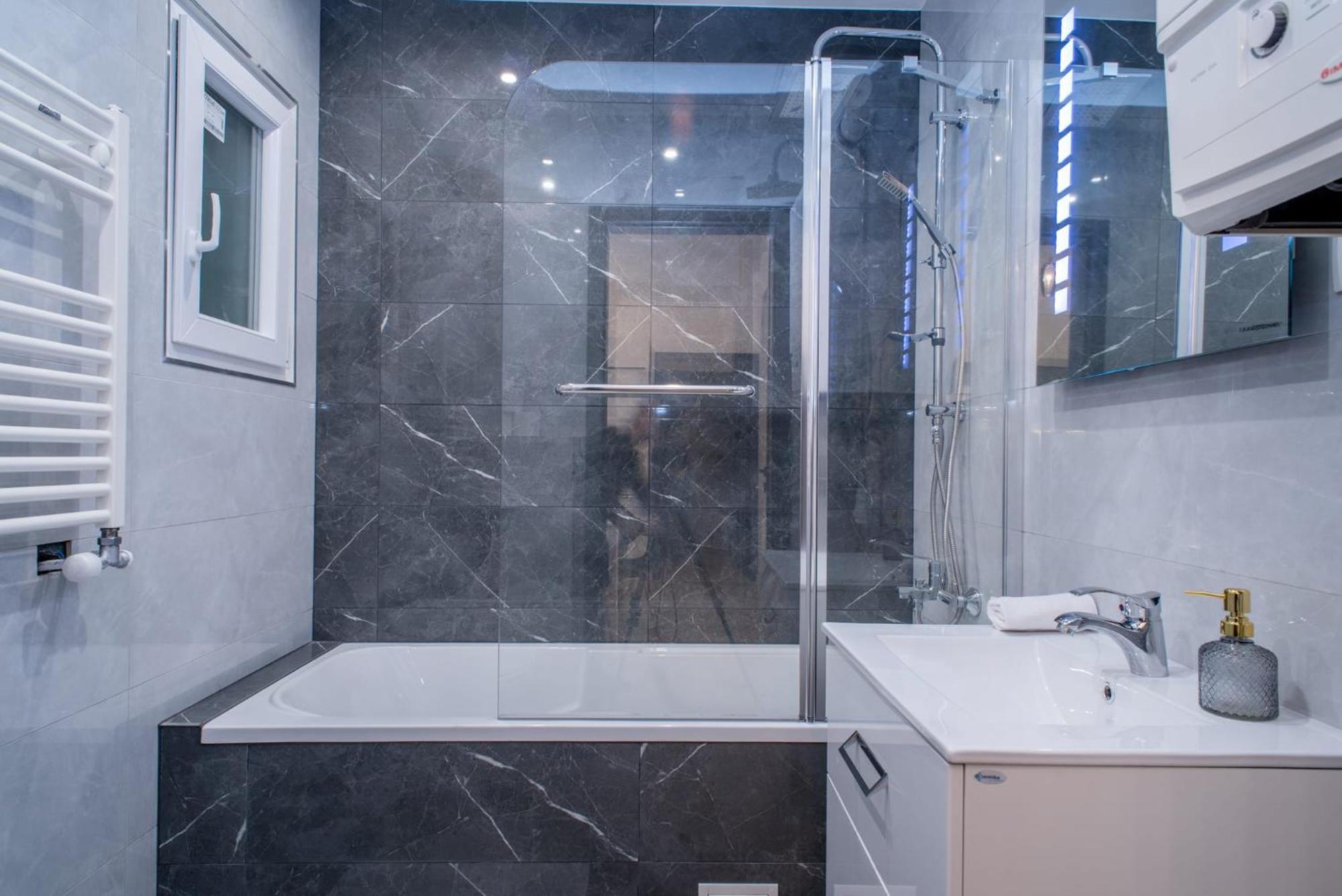 Very Central New And Large Ac Apartment Будапеща Екстериор снимка